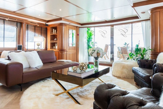 Giorgia Benetti Classic 120 yacht for sale - upper deck salon