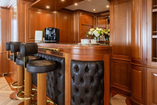 Giorgia Benetti Classic 120 yacht for sale - upper deck salon 5