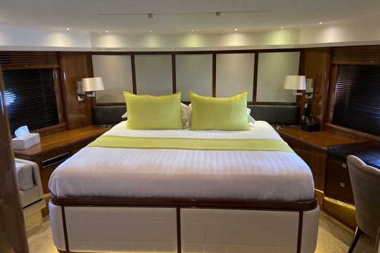Princess 98 - Motor Yacht Princess 98 for sale - VIP cabin