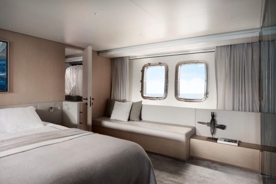 San Lorenzo SL120 Asymmetric -  Master Stateroom