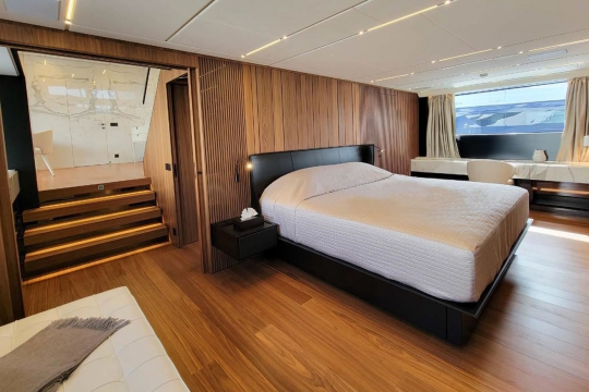 KAMAKASA - Sanlorenzo Alloy 44 yacht for sale - Master Stateroom 2