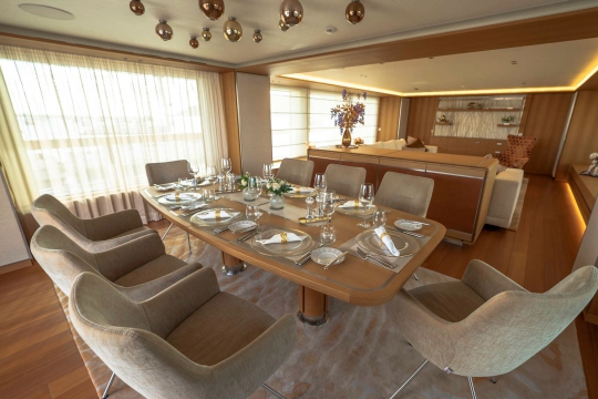 Lars - Sanlorenzo 500EXP yacht for sale - Main deck dining area