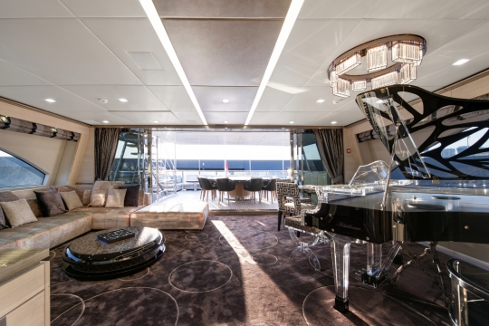 Charade - Benetti Vivace 125 yacht for sale - Upper Deck Salon (2)