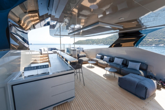 MY Provocateur - Mondomarine yacht for sale - sundeck 2