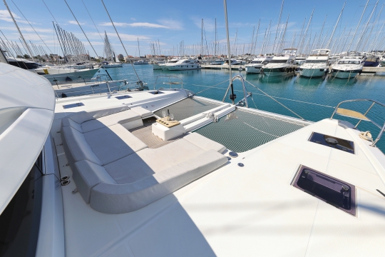Saliska - Lagoon 55 Catamaran Yacht for sale - Deck Forward 2