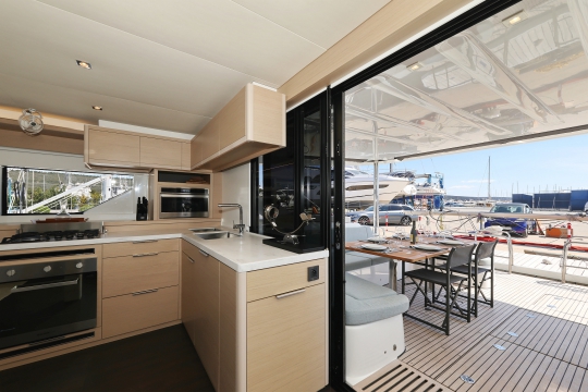 Saliska - Lagoon 55 Catamaran Yacht for sale - Salon 2