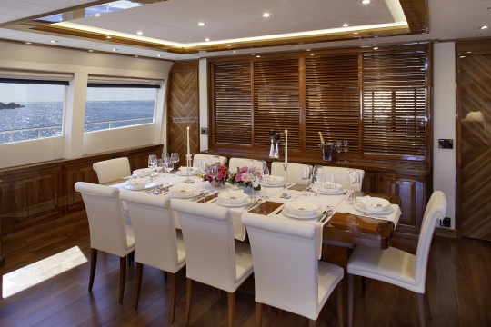 Motor Yacht Dragon Couach for charter - dining room