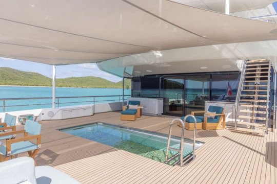 Moon Sand - Aft pool