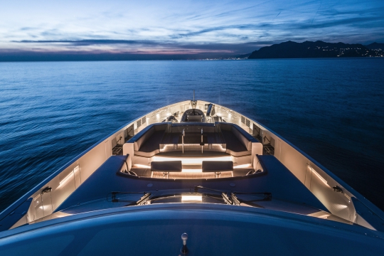 Kinda Tankoa yacht for sale - Foredeck