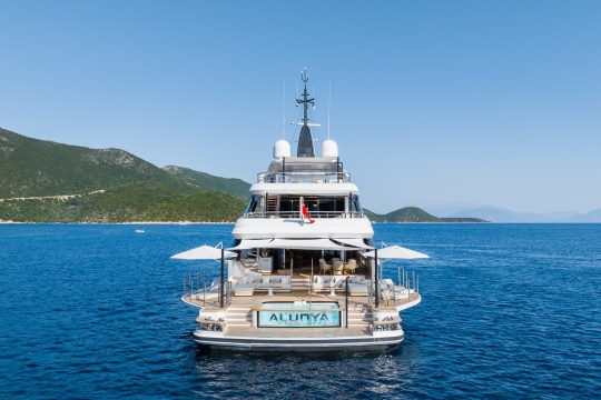 Alunya - At anchor