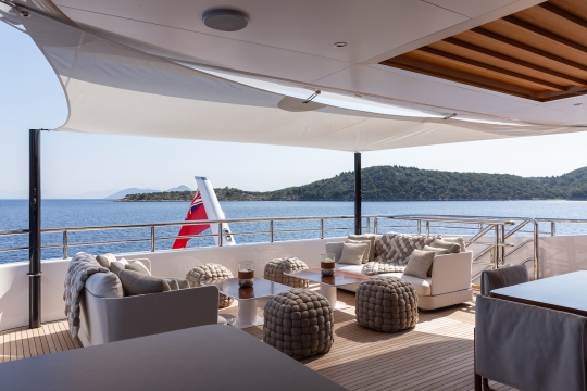 Alunya - Upper deck aft