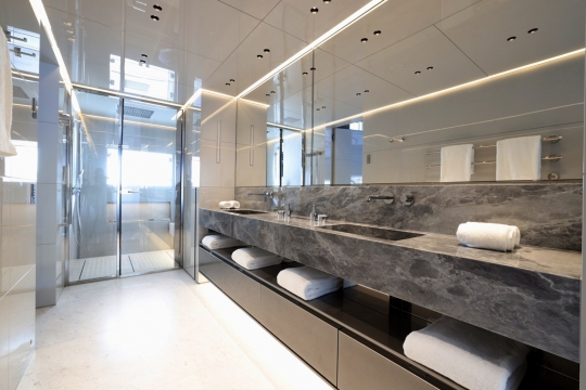 No Stress - master bathroom