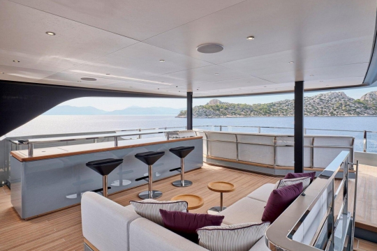 Para Bellvm SanLorenzo 500 EXP yacht for sale - sundeck 2