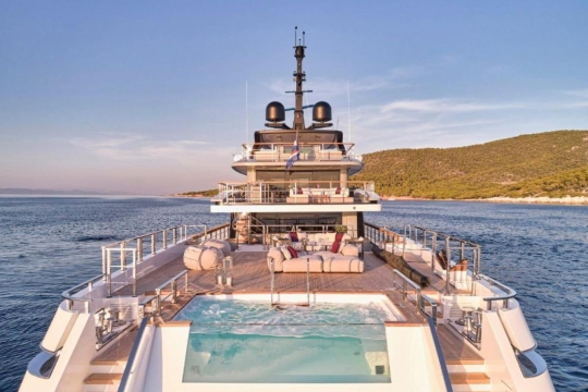Para Bellvm SanLorenzo 500 EXP yacht for sale - main deck aft