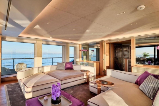 Para Bellvm SanLorenzo 500 EXP yacht for sale - upper deck salon