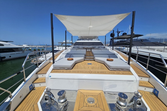 M.Y. Dream - Azimut Grande 32 Metri for sale - Foredeck