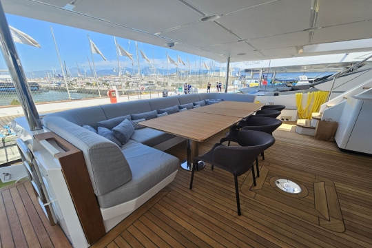 M.Y. Dream - Azimut Grande 32 Metri for sale - Main Deck Aft 2