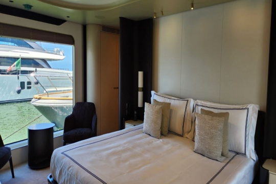 M.Y. Dream - Azimut Grande 32 Metri for sale - Master Stateroom 2