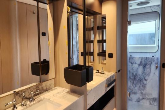 M.Y. Dream - Azimut Grande 32 Metri for sale - Master Bathroom