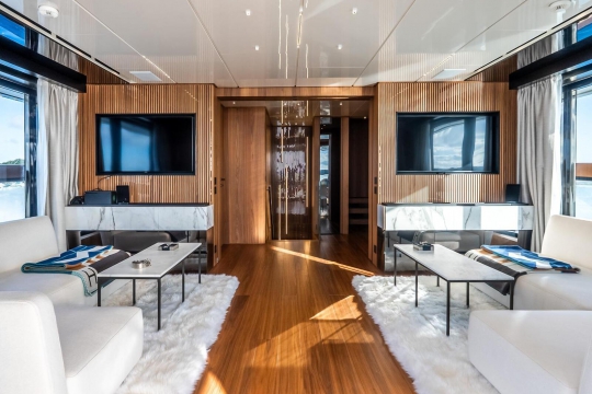 NEVERLAND - Sanlorenzo Alloy 44 yacht for sale - Upper Deck Salon 2