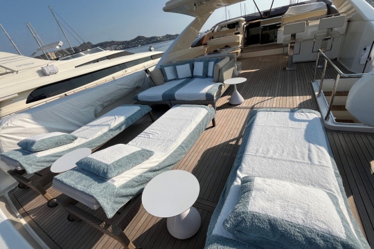 White Swan - Ferretti 960 for sale - Flybridge