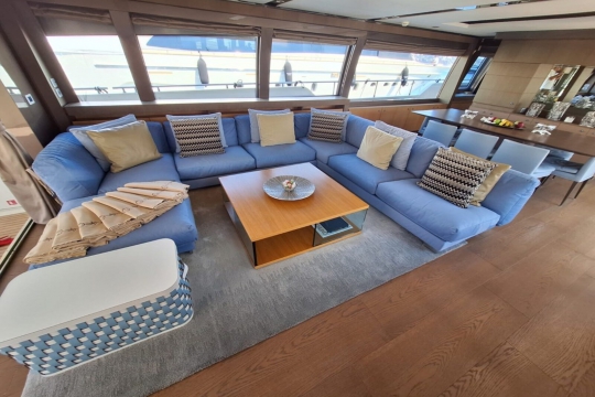 White Swan - Ferretti 960 for sale - Main deck salon 1