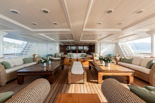 M.Y. Bleu de Nimes - main deck aft 2