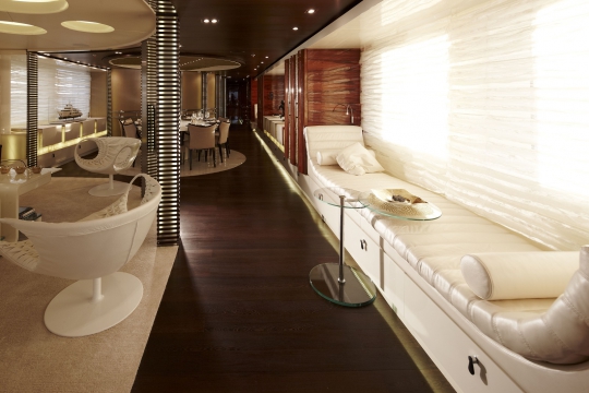 Motor Yacht E&E for charter - saloon and dining room