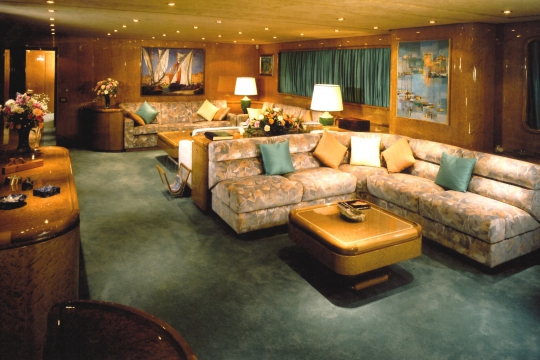 Motor Yacht Longo Mai - sofas