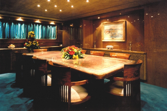 Motor Yacht Longo Mai - dining