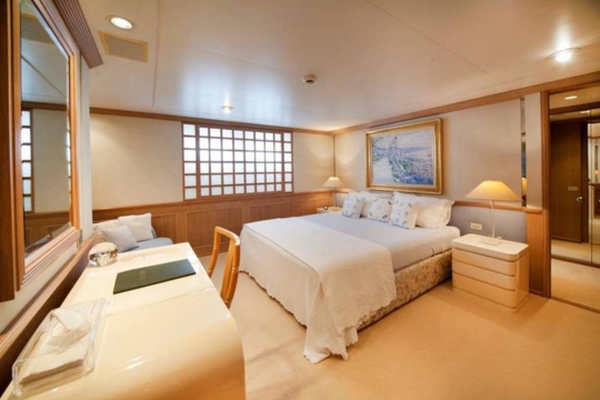Motor Yacht  Cacique - guest cabin
