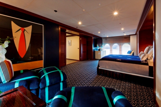 Motor Yacht Ultima III - master cabin