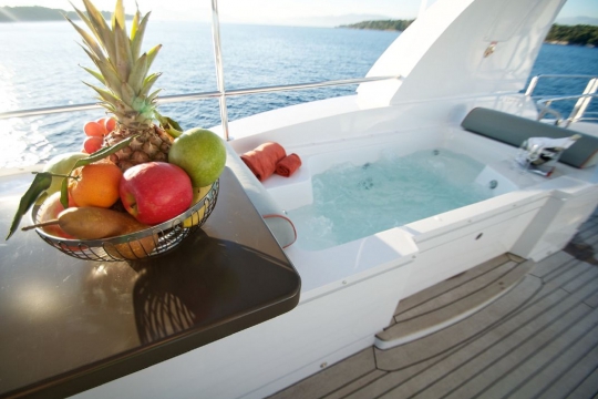 Motor Yacht Gems for charter - jacuzzi